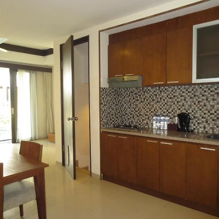 Seminyak Townhouse Aparthotel Luaran gambar