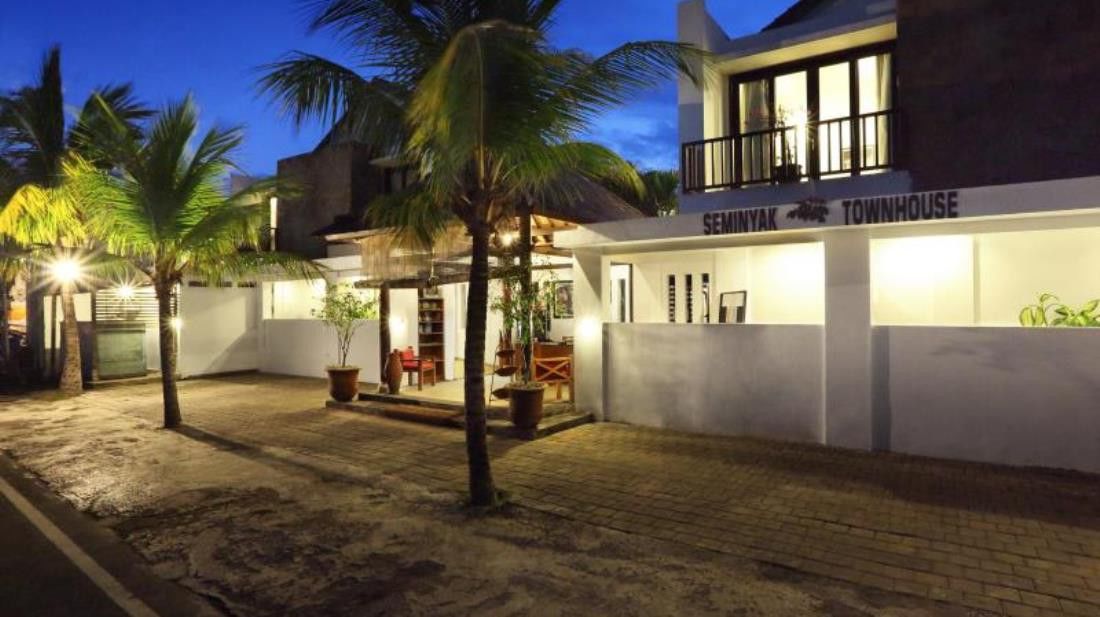 Seminyak Townhouse Aparthotel Luaran gambar