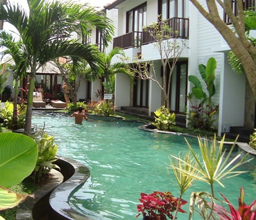 Seminyak Townhouse Aparthotel Luaran gambar