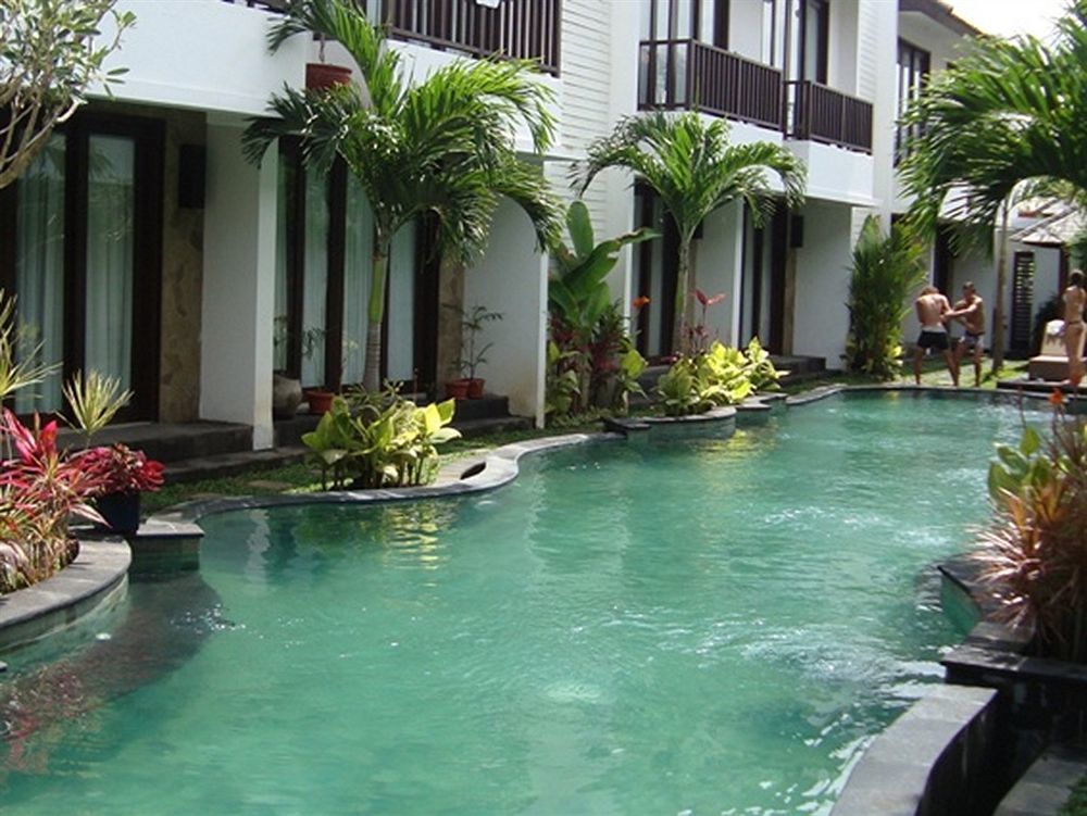 Seminyak Townhouse Aparthotel Luaran gambar
