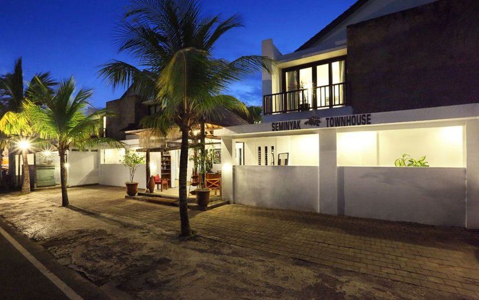 Seminyak Townhouse Aparthotel Luaran gambar