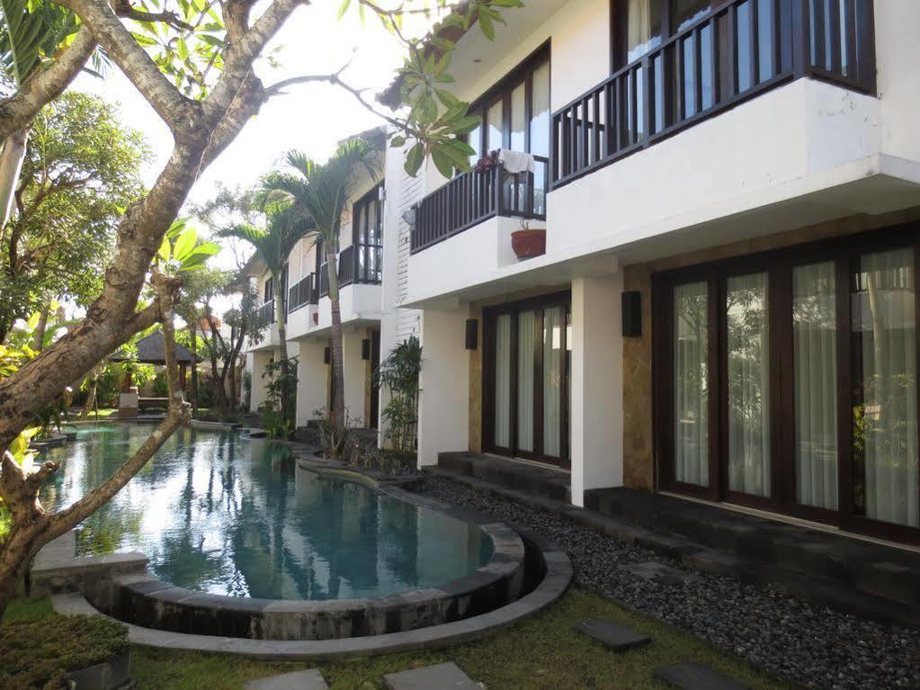 Seminyak Townhouse Aparthotel Luaran gambar